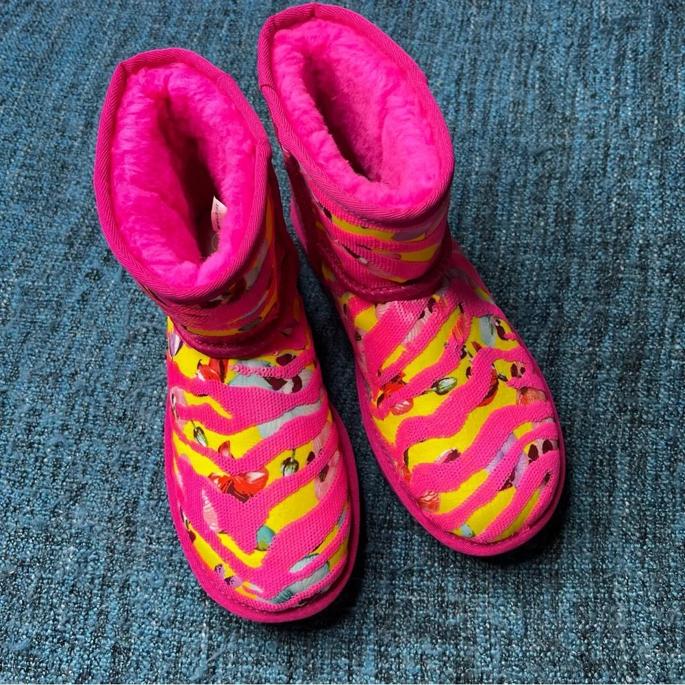 UGG Classic Mini Tiger Print Flower Pink Pull On Boots Women's Size 6 Ankle Boot